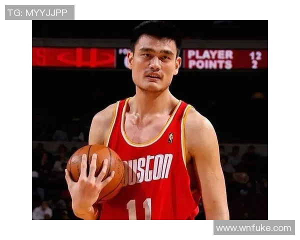 张小雨与姚明的篮球梦想之路：从校园到职业赛场的奋斗与成长