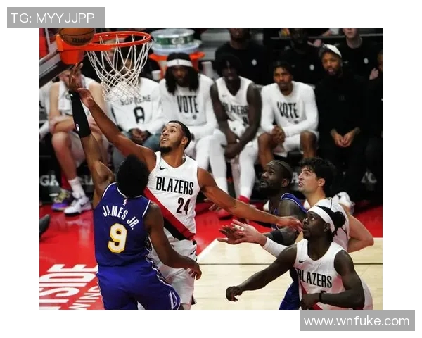 湖人大胜开拓者，詹姆斯狂砍35分！队史连胜迎来尤达斯，詹皇正式复出助球队夺胜